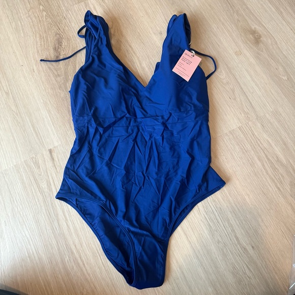 Quince Italian Ruffle Shoulder One-Piece Swimsuit Sz 16 Navy NEW - Picture 3 of 5